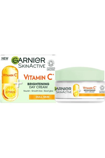 مناسب برای همه پوست هاتهیه شده از مرکبات Vitamin C Brightening Day Cream 50ml گارنیر Garnier کرم آبرسان ویتامین C