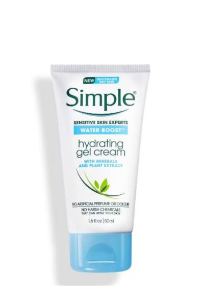 مناسب برای انواع پوست ها حتی پوست های حساسدارای بافت ژلی و بر پایه آب Water Boost Hydrating Gel Cream سیمپل Simple ژل کرم آبرسان Water Boost