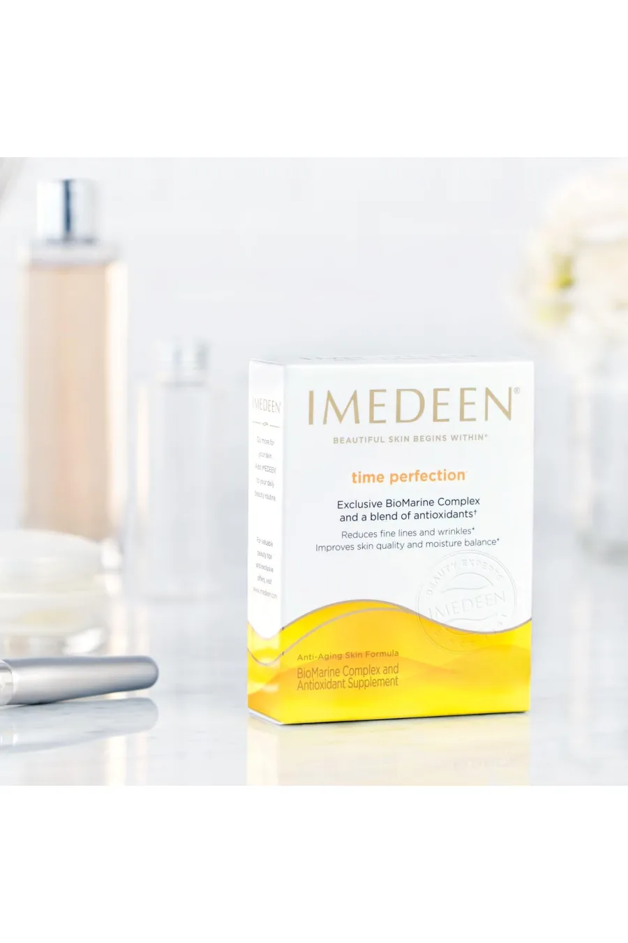 یک ورق قرص ایمدین شامل ۱۵ عدد قرص
بدون شک قرص ایمدین مدل time perfection بهترین و قوی ترین مکمل جوانساز در دنیا است که با ترکیبات اختصاصی از پیری پوست جلوگیری می کند. ایمدین IMEDEEN قرص جوانساز ۱۵ تایی